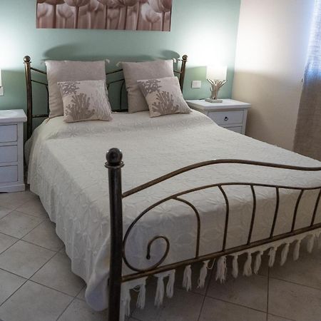 Residenza Piccolo Eden Apartment Bosa Marina Bagian luar foto